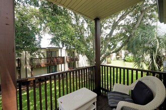 308 Miracle Strip Pkwy in Fort Walton Beach, FL - Building Photo - Building Photo