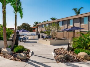 Alderwood in Chula Vista, CA - Foto de edificio - Building Photo