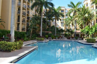 1803 N Flagler Dr-Unit -201 in West Palm Beach, FL - Building Photo - Building Photo