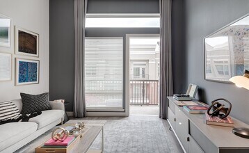 160 Birdsall St in Houston, TX - Building Photo - Building Photo