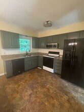704 Candle Ridge Ct in Fredericksburg, VA - Building Photo - Building Photo