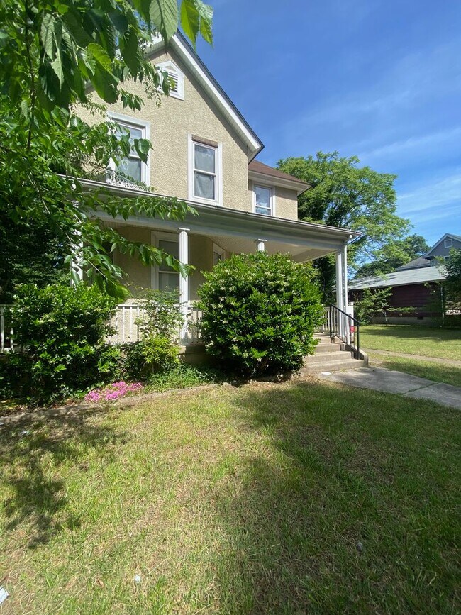 3200 2nd Ave, Unit Apt A (Downstairs) in Richmond, VA - Building Photo - Building Photo