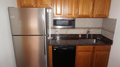 77 River St in Hoboken, NJ - Building Photo - Building Photo