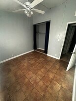 2504 Reynolds Ave in North Las Vegas, NV - Building Photo