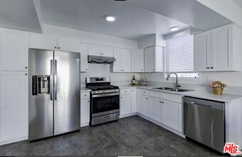1017 S Bedford St in Los Angeles, CA - Building Photo - Building Photo