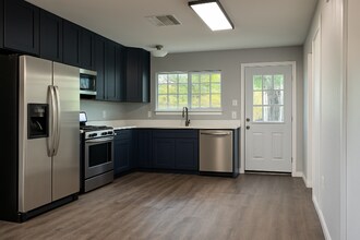 2325 Lakehurst Dr in Austin, TX - Building Photo - Building Photo