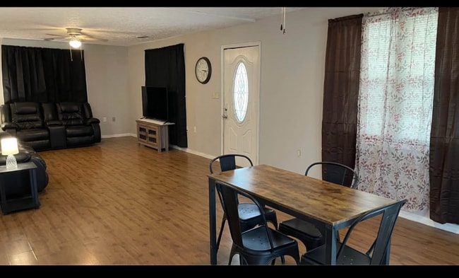 28 1st St in Big Clifty, KY - Building Photo - Building Photo