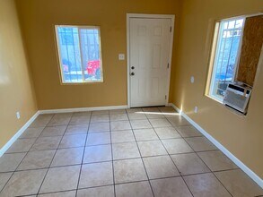 2252-56 Julian Ave in San Diego, CA - Building Photo - Building Photo