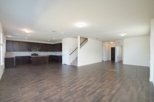 311 Floating Feather in San Antonio, TX - Building Photo