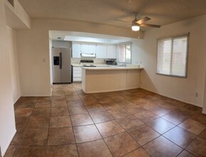 4595 N 17th Ave in Phoenix, AZ - Foto de edificio - Building Photo