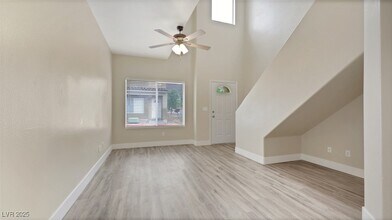 500 Eagle Egg St in Henderson, NV - Building Photo - Building Photo