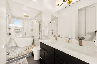 21 E 15th St in Cincinnati, OH - Building Photo - Building Photo