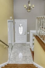 83 W Burda Pl in New City, NY - Building Photo - Building Photo