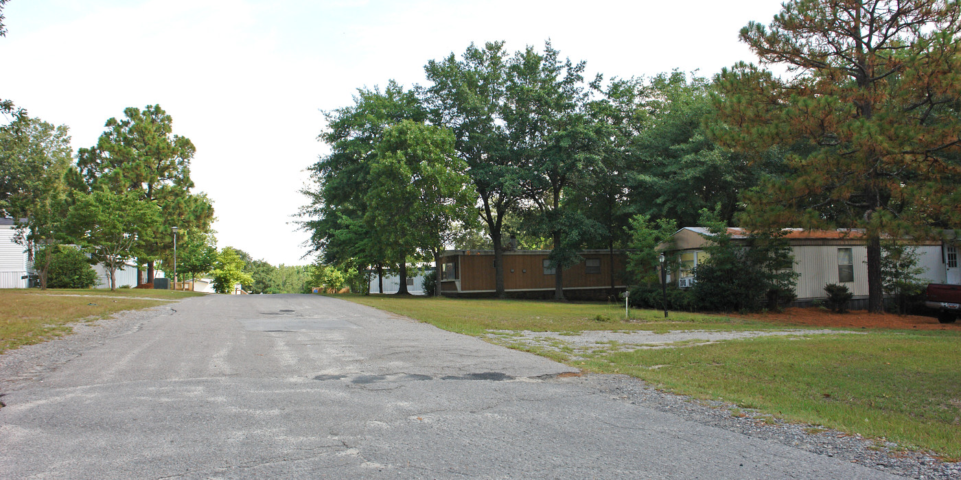 142 Industrial Dr in Lexington, SC - Building Photo