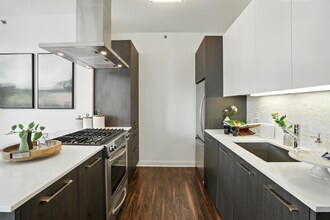 141 W Wacker Dr in Chicago, IL - Foto de edificio - Building Photo