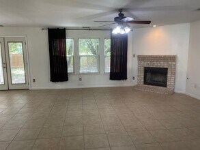 1427 Newbury St in Georgetown, TX - Building Photo - Building Photo