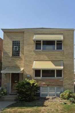 property at 6200 N Milwaukee Ave