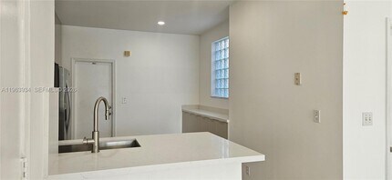 3686 San Simeon Cir in Weston, FL - Building Photo - Building Photo