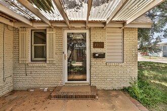 1923 23rd St in Lubbock, TX - Building Photo - Building Photo