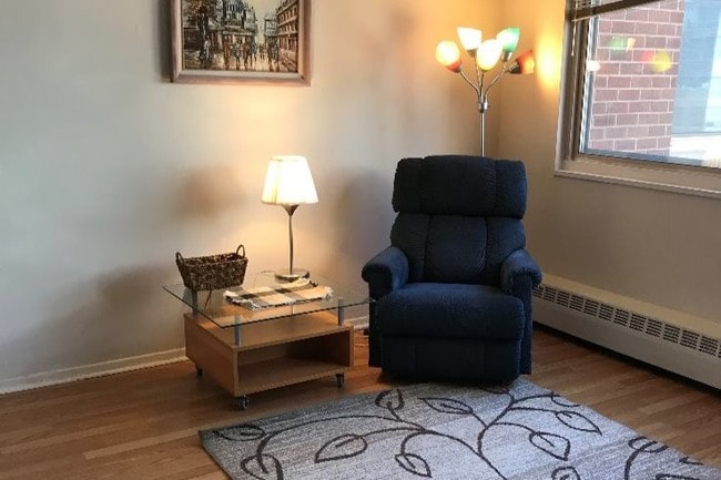 property at 2101 Chestnut St