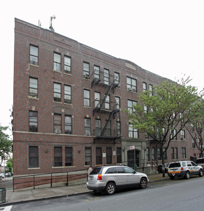 Miriam Court in Brooklyn, NY - Foto de edificio