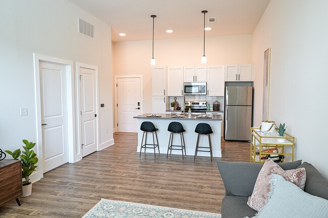 The Rockwell in Huntsville, AL - Building Photo - Building Photo