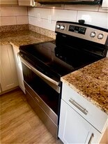 2408 Linhart Ave, Unit 2408 Linhart Avenue Fort Myers FL in Ft. Myers, FL - Building Photo