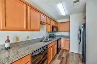 445 Carolcrest Ln in Livingston, TX - Building Photo - Building Photo