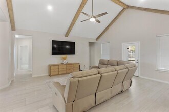 19503 Fisher Dr in Tomball, TX - Building Photo - Building Photo