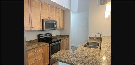 209 7th St in St. Augustine, FL - Building Photo - Building Photo