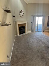 235 Loring Ct in Washington Township, NJ - Building Photo - Building Photo