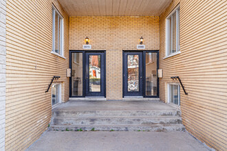 3980 Lesage Rue in Verdun, QC - Building Photo - Building Photo