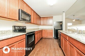 2524 Queen Bee Dr in Columbia, TN - Building Photo - Building Photo