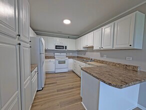 3370 W Brooke Ave in Waukegan, IL - Building Photo - Building Photo