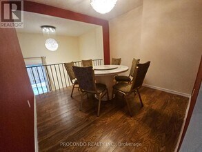 74 Timberbank Blvd in Toronto, ON - Building Photo - Building Photo