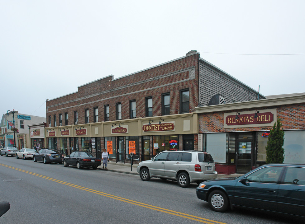 175-181 Post Ave in Westbury, NY - Building Photo