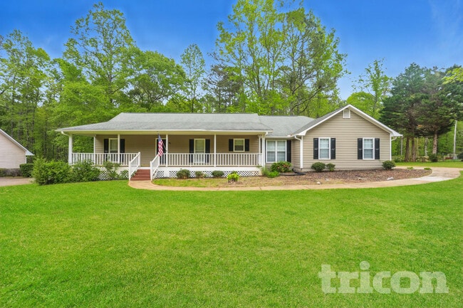 property at 555 N Oakland Cir