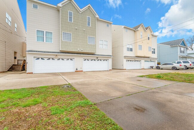 1016 Hillside Ave in Norfolk, VA - Building Photo - Building Photo