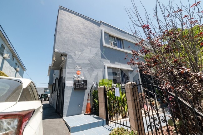 property at 304 N Market St