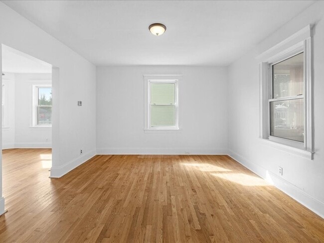 25 Clarendon St, Unit 1 in Quincy, MA - Building Photo - Building Photo
