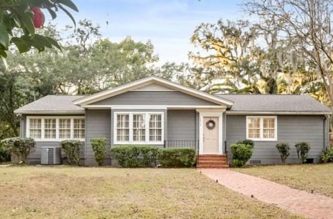 property at 2014 Golf Terrace Dr