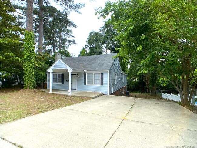 803 Cape Fear Ave in Fayetteville, NC - Building Photo - Building Photo
