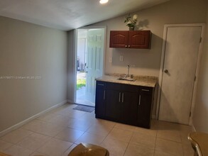 11771 SW 176th St in Miami, FL - Building Photo - Building Photo
