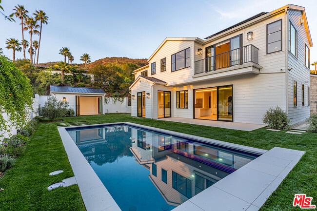 9929 Anthony Pl in Beverly Hills, CA - Building Photo - Building Photo