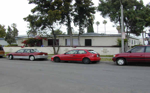 419 West Ave in Fullerton, CA - Foto de edificio