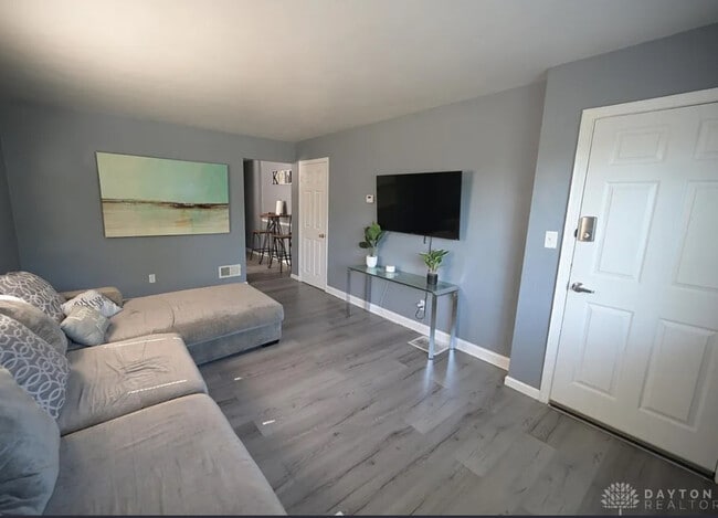 228 E Bruce Ave, Unit #4