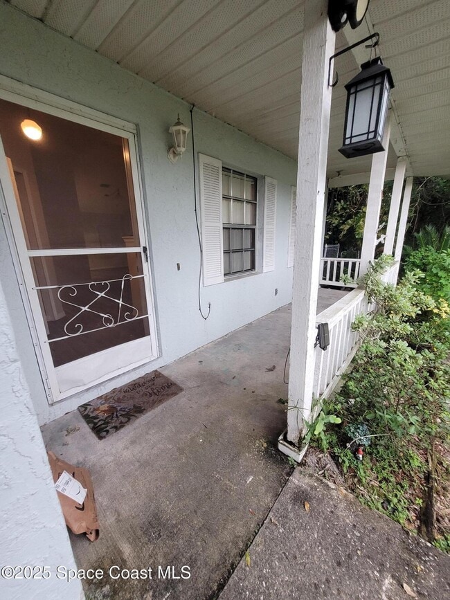 1606 Espejo St SE in Palm Bay, FL - Building Photo - Building Photo
