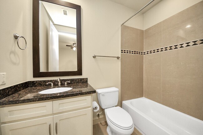 5617 Kiam St in Houston, TX - Building Photo - Building Photo