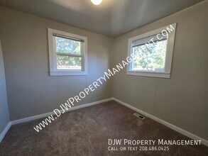 2233 S Leadville Ave in Boise, ID - Building Photo - Building Photo