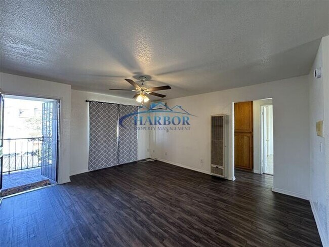 820 W 1st St in Los Angeles, CA - Foto de edificio - Building Photo